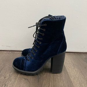 ShoeDazzle Velvet Blue Ankle Boots